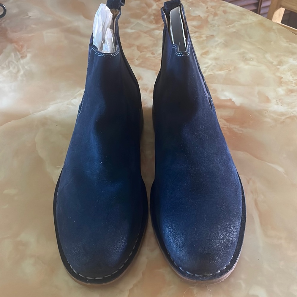 Brand new size 12 Steve Madden in Navy suede boots. Top lid is small in OG box.